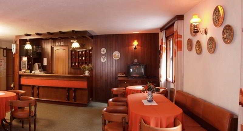 Hotel Meuble Meridiana Вальтурнанш Экстерьер фото