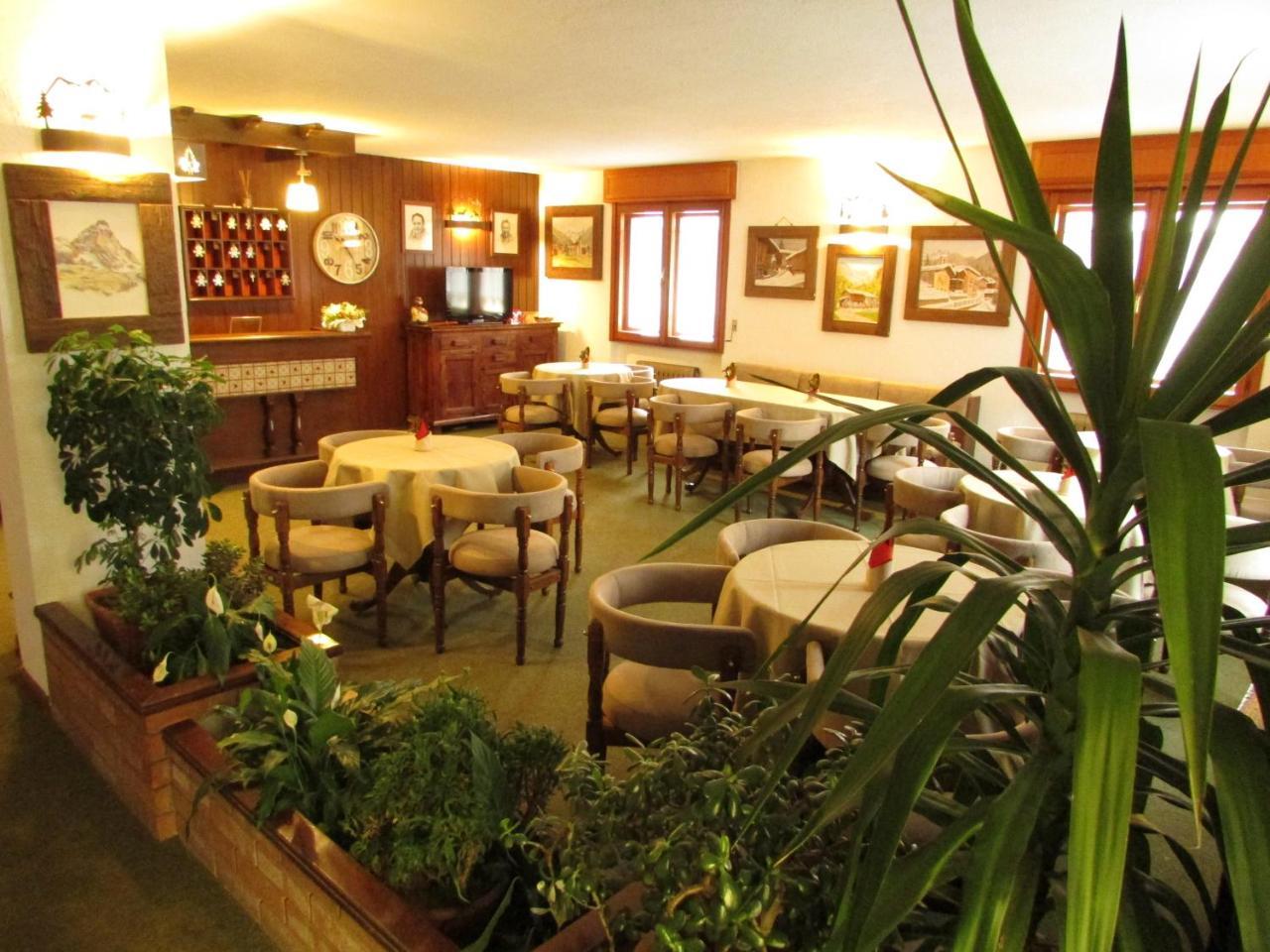 Hotel Meuble Meridiana Вальтурнанш Экстерьер фото